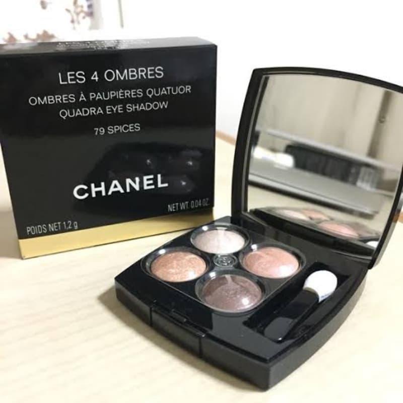 Coco Chanel LES 4 OMBRES eyeshadow pallette

💯%original

Rs 1250 only

A
